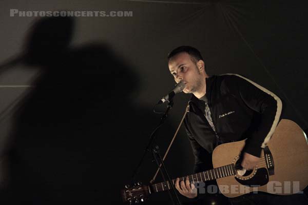MICK EST TOUT SEUL - 2007-09-22 - PARIS - Arenes de Montmartre - 